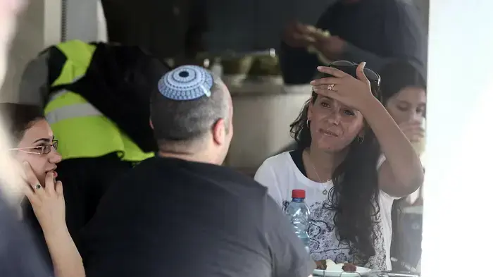 פותנה ג'אבר בחומוס של אכרם, אפריל 2010 פותנה ג'אבר בחומוס של אכרם, אפריל 2010