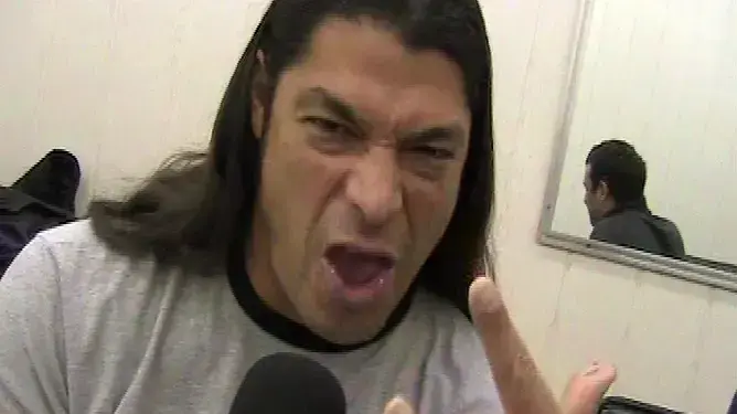 רוברט טרוחיו מזמין את גולשי וואלה! להופעה של מטאליקה
