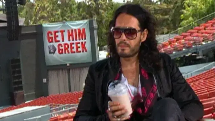 כוכבי הסרט GET HIM TO THE GREEK מדברים