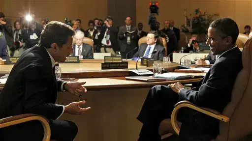 נשיא ארצות הברית ברק אובמה ונשיא צרפת ניקולא סרקוזי בישיבת מנהיגי שמונה המדינות המתועשות