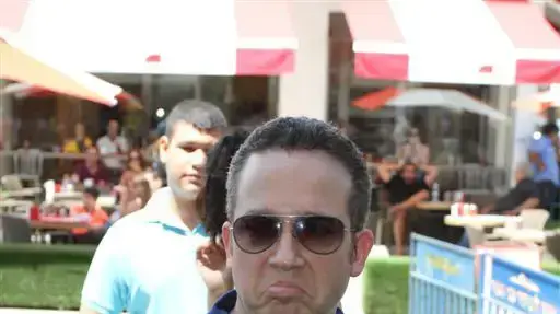 גיא פינס