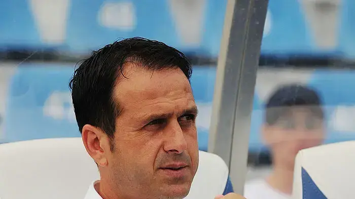 רוני לוי מאמן אוניראה אורזיצ'ני רוני לוי מאמן אוניראה אורזיצ'ני