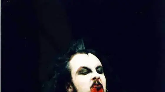 גיאן פירס מלהקת The Rotted