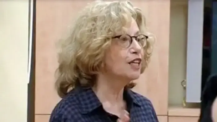 חווה אלברשטיין בקליפ לשיר "ברוך הבא"