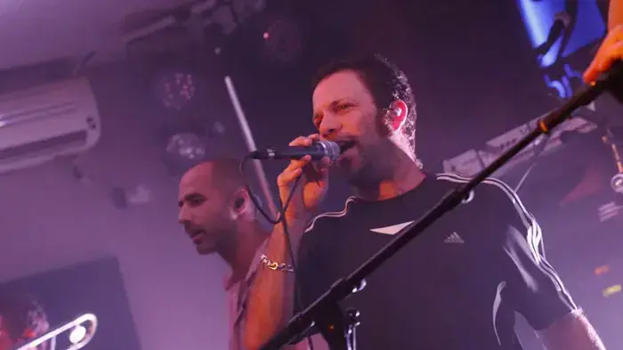 הדג נחש בהופעה, נמל תל אביב אוגוסט 2010