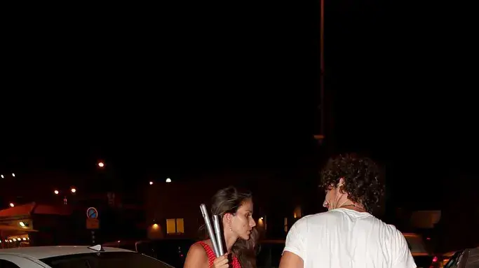 פפראצי - איילה רשף וטומי אלתגר עם קניות לדירה החדשה פפראצי - איילה רשף וטומי אלתגר עם קניות לדירה החדשה
