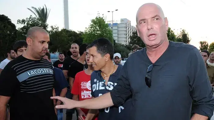 בעלי הפועל תל אביב מוני הראל עם אלי טביב