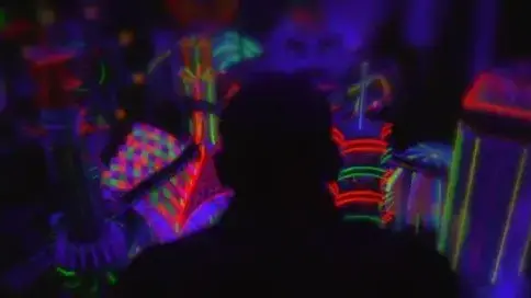מתוך הסרט  Enter the Void