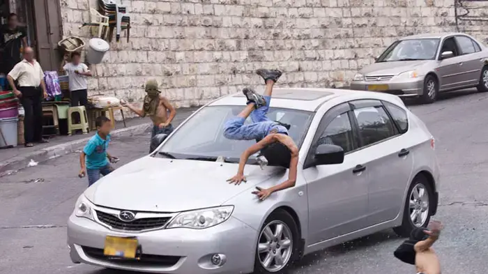 רכב ישראלי דרס שלושה ילדים פלסטינים שיידו אבנים בסילוואן