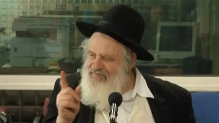 אורי זוהר בוחר את הסצנה האהובה עליו מתוך "גנבי האופניים"