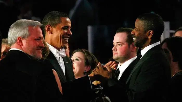 ברק אובמה ודנזל וושינגטון באירוע "Neighborhood Inaugural Bal"