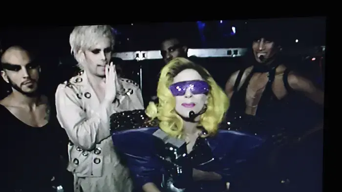 ליידי גאגא מקבלת את פרס המוזיקה של MTV
