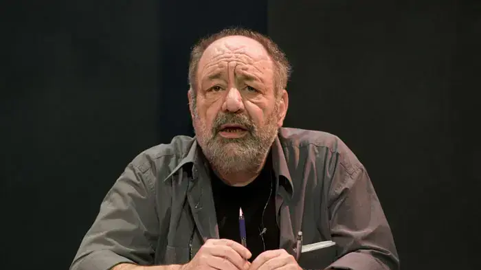 מנהל בית הספר בית צפי מיכה לבינסון