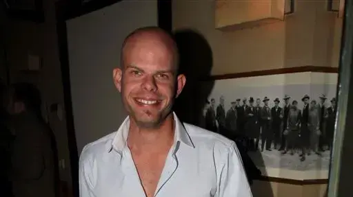 אור, היפה והחנון אור, היפה והחנון