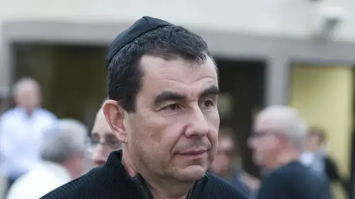 ארי שביט ארי שביט