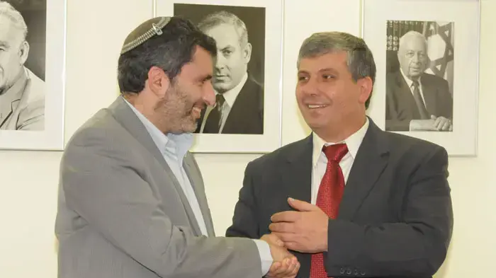 שלום שמחון וזאב אלקין אחרי ההודעה על פרישתו ממפלגת העבודה, ינואר 2011