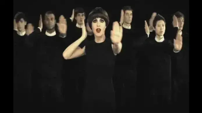 קרן אן בקליפ לשיר "My Name Is Trouble"