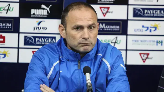 מאמן מכבי תל אביב מוטי איוניר