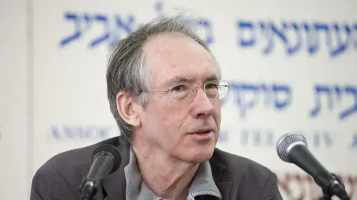 הסופר איאן מקיואן