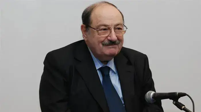 אומברטו אקו