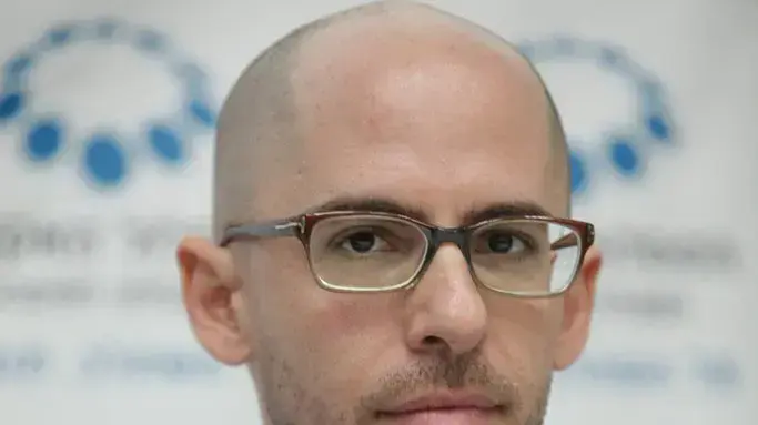 מולי שגב מולי שגב