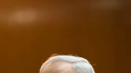 ראש הממשלה בנימין נתניהו במהלך יום עיון בנושא: "בגין והפרלמנטריזם הישראלי" במלאת 19 שנים לפטירתו של ראש הממשלה מנחם בגין ז"ל, מרץ 2011