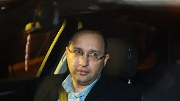 אבי ניסנקורן מגיע לפגישה של ההסתדרות והעובדים הסוציאליים בניסיון להביא לסיום שביתת העובדים הסוציאליים, מרץ 2011