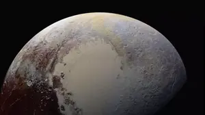 נאס"א פרסמה תמונות חדשות באיכות גבוהה מכוכב הלכת הננסי