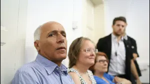 הקראת כתב אישום למרדכי ואנונו, בית משפט השלום ירושלים. 4 ביולי 2016