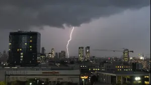 ברק בשמי גוש דן, 19 בדצמבר 2016