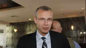 נציג הליכוד, יריב לווין בדרכו לישיבת הצוותים בכפר המכביה, ר"ג 24 בספטמבר 2019