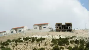 בנייה במעלה אדומים