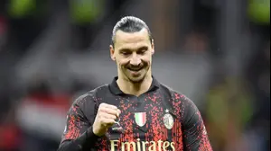 זלאטן איבהימוביץ', חלוץ מילאן