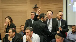 ועדת החוקה אישרה לקריאה ראשונה את ביטול עילת הסיבות, מהומה פרצה באולם 04 ביולי 2023