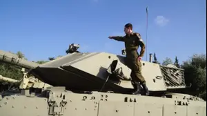 מצביא גייסות השריון. סמל יובל על טנק מג"ח 7 בלטרון. הוקרה ללוחמי השריון ולאביו.