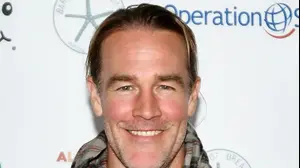 השחקן ג'יימס ואן דר ביק