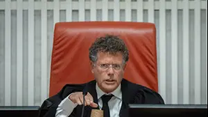 יצחק עמית, דיון בג"ץ על פיטורי ראש השב"כ רונן בר, ביהמ"ש העליון, 8 במרץ 2025