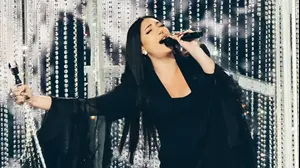 יובל רפאל בחזרה הראשונה על במת אירוויזיון 2025 בבזל, שווייץ