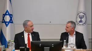 ראש הממשלה בנימין נתניהו עם ראש המוסד, דדי ברנע, במסגרת ביקור במטה, 2 ביולי 2025