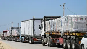 משאיות הסיוע ההומניטרי נכנסות לעזה דרך מעבר זיקים, 27 ביולי 2025