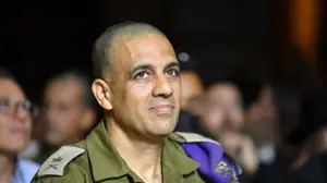 אלוף דדו בר כליפא, ראש אכ"א, טקס של חניכי "מכינות נצח", רשת המכינות הקדם צבאיות לצעירים חרדים מבית עמותת נצח יהודה,מנהרות הכותל,  11 בספטמבר 2025
