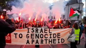 הפגנות של פרו-פלסטינים לפני המשחק של נבחרת ישראל מול נבחרת נורבגיה, אוסלו