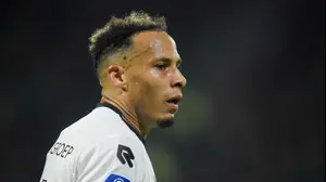 שחקן ניימיכן צ'ארון שרי