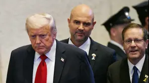 נשיא ארה"ב דונלד טראמפ, נשיא המדינה יצחק הרצוג, יו"ר הכנסת אמיר אוחנה, 13 באוקטובר 2025