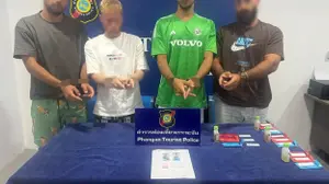 ארבעת חיילים נעצרו על סמים בתאילנד.