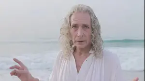 הזמר יוני נמרי