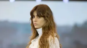 אביה מלכה בתצוגה של קיאן פרנקפורט בשבוע האופנה תל אביב 2025