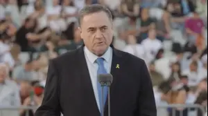 ישראל כץ בטקס סיום קורס רצינים קרביים. 30 באוקטובר 2025