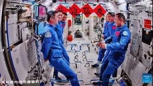 האסטרונאוטים מסין שנתקעו בחלל