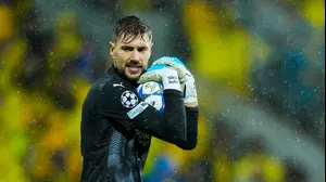 שוער בודה גלימט, ניקיטה חייקין